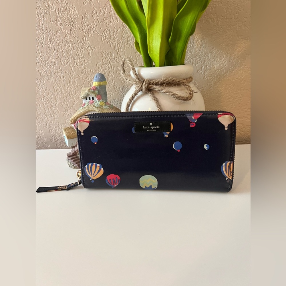 kate spade Daycation Hot Air Balloon Accordion Wallet
